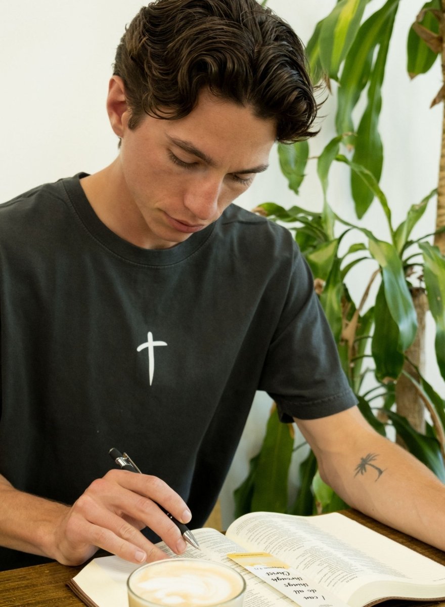 Cross Tee